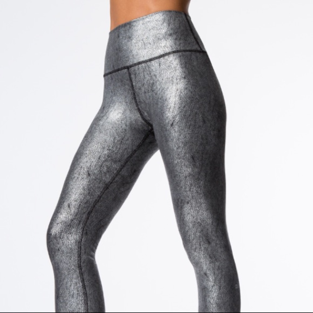 Alo High-waist Airbush Leggings in Silver